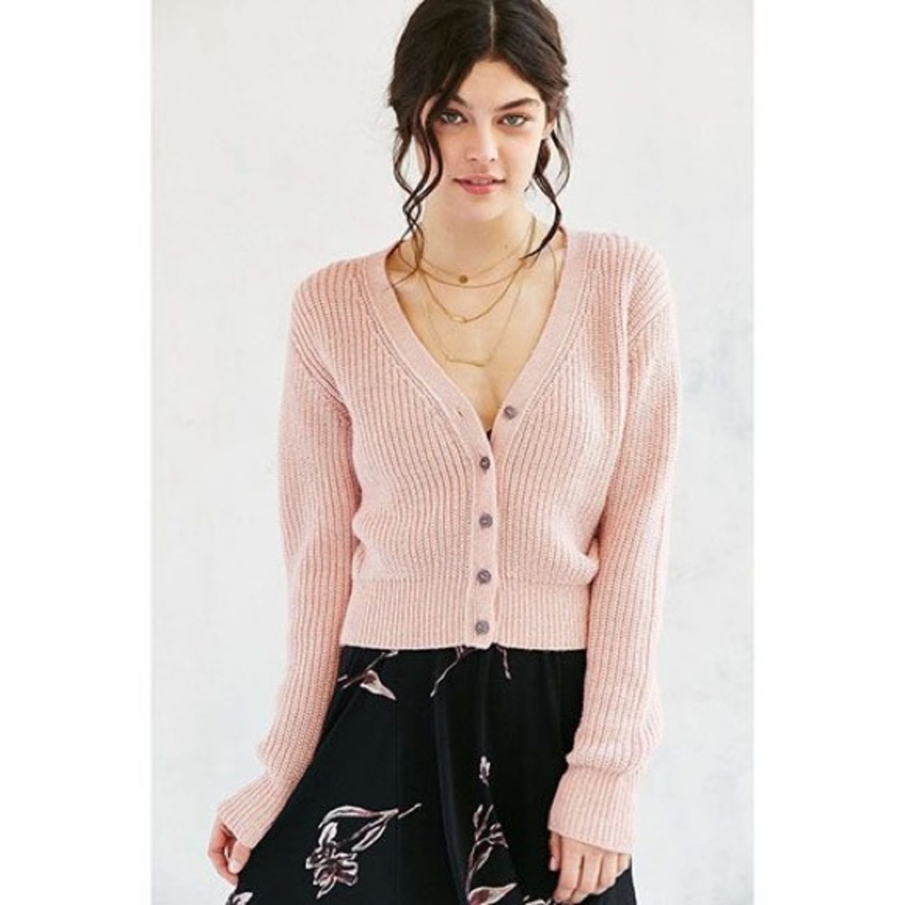 Cropped pink cardigan
